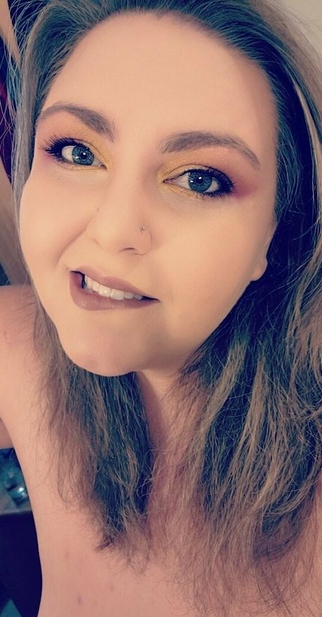 Photo nue de fuite OnlyFans de Blueeyedbbw253