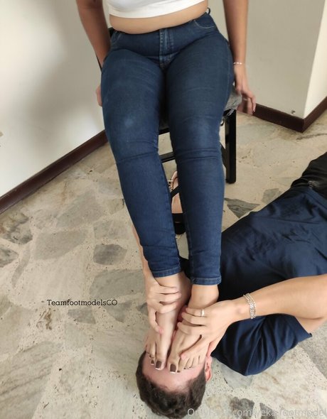 Photo nue de fuite OnlyFans de Footmodelsco