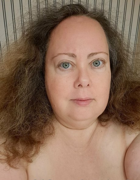 Photo nue de fuite OnlyFans de Bustysierrafree