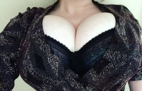 Photo nue de fuite OnlyFans de Betty Dahmer