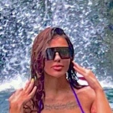 Photo nue de fuite OnlyFans de Nudza