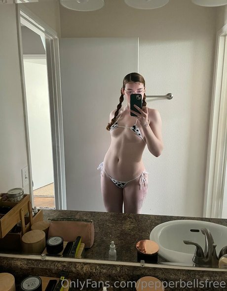 Photo nue de fuite OnlyFans de Pepperbellsfree