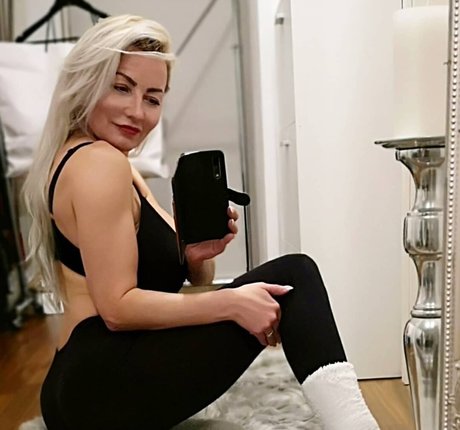 Photo nue de fuite OnlyFans de Marika Fingerroos
