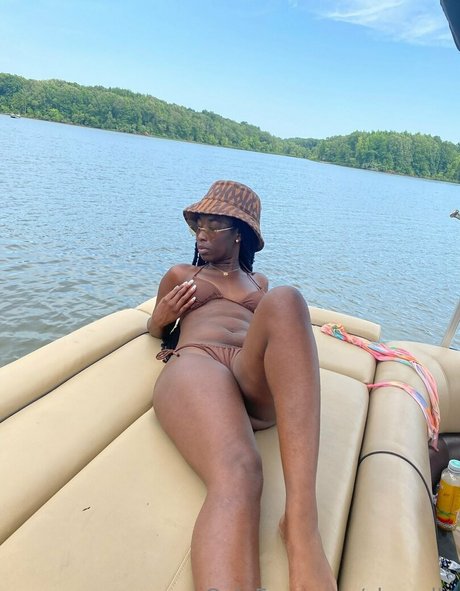 Photo nue de fuite OnlyFans de Chynelle