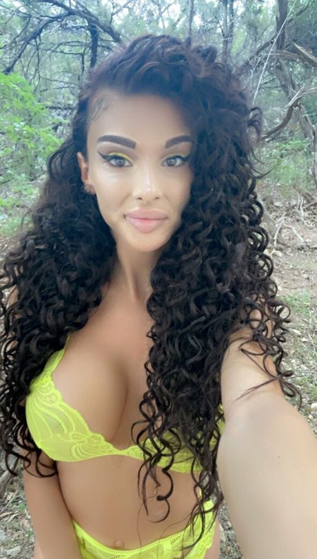 Photo nue de fuite OnlyFans de Bigdicktrannynicole