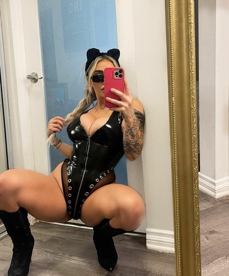 Photo nue de fuite OnlyFans de Ashley Bernier