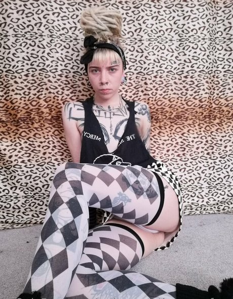 Photo nue de fuite OnlyFans de Welcometothesewerfree