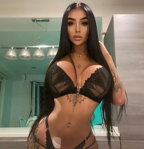 Photo nue de fuite OnlyFans de Sara Luna