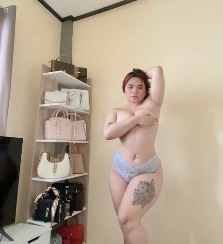Photo nue de fuite OnlyFans de Ara Belle