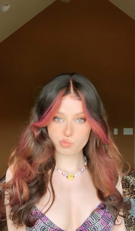 Photo nue de fuite OnlyFans de Grapeslikethefruit