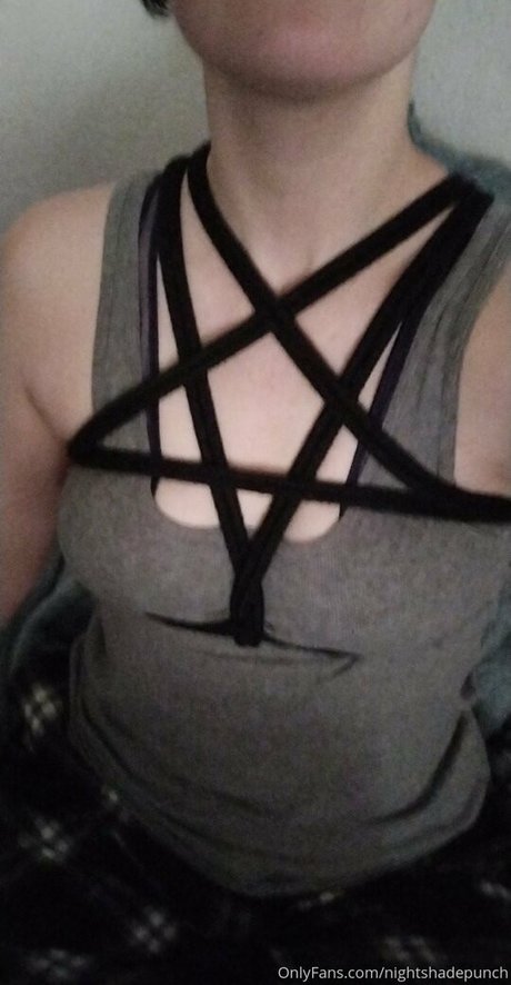 Photo nue de fuite OnlyFans de Nightshadepunch