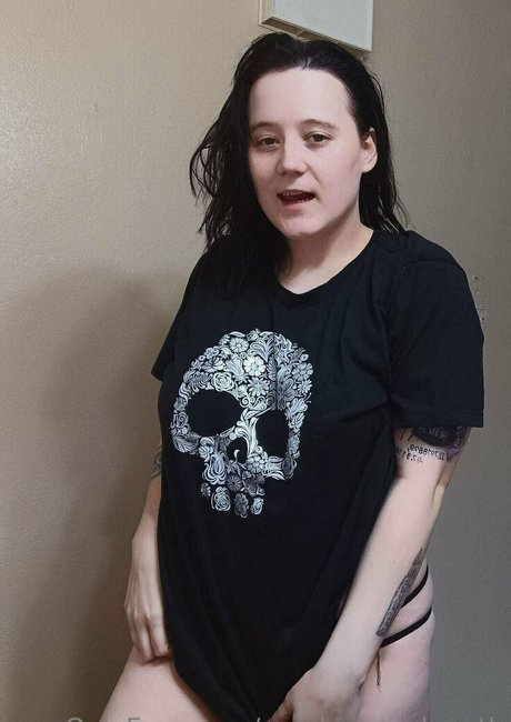 Photo nue de fuite OnlyFans de Mayhemandwrath