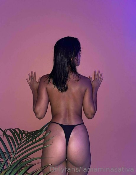 Photo nue de fuite OnlyFans de Iamsativaaxo