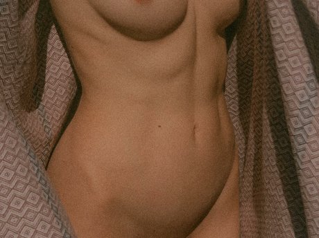 Photo nue de fuite OnlyFans de Niki Anson