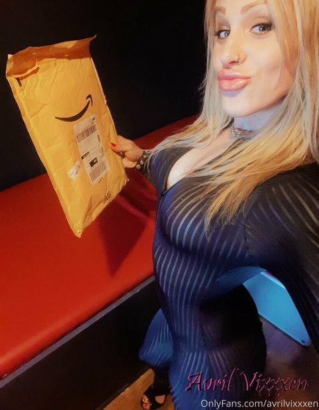 Photo nue de fuite OnlyFans de Avrilvixxxen