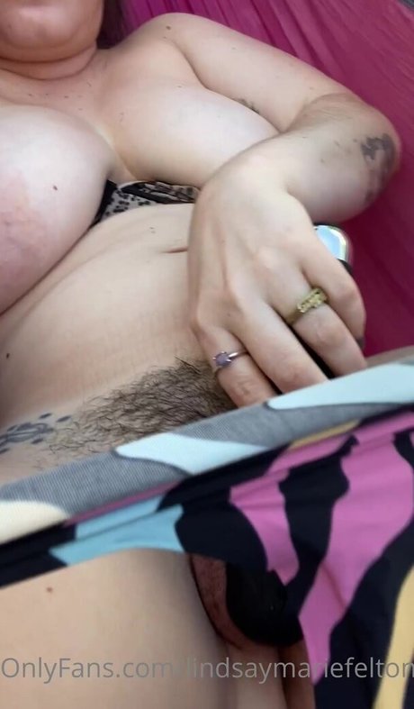 Photo nue de fuite OnlyFans de Lindsay Felton