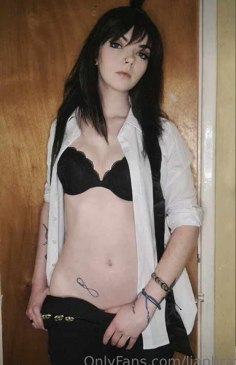Photo nue de fuite OnlyFans de Louisejulie