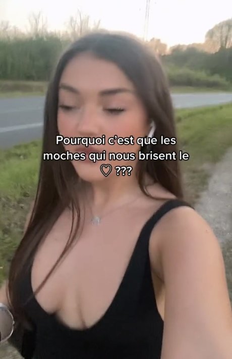 Photo nue de fuite OnlyFans de Emilie