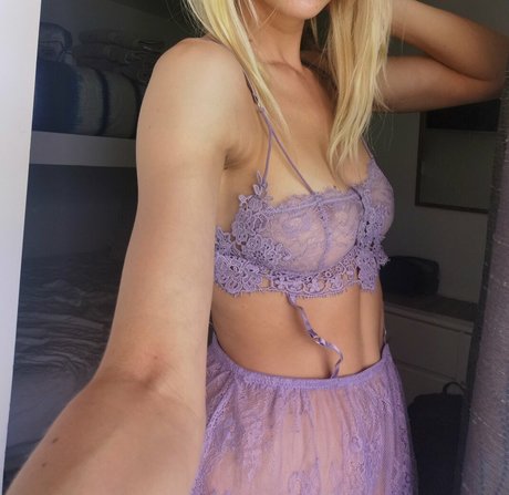 Photo nue de fuite OnlyFans de Alicenz