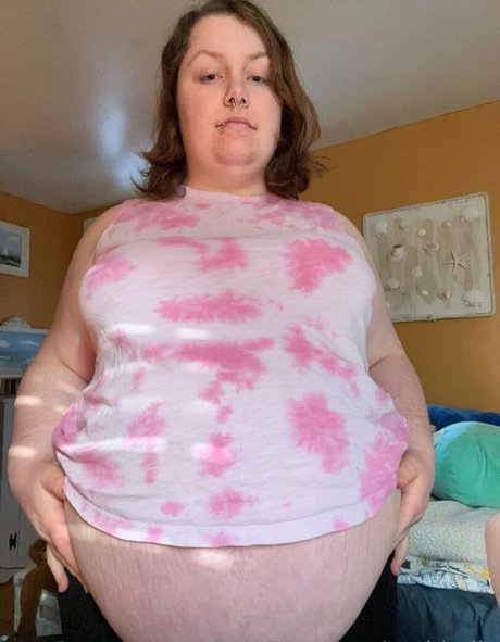 Photo nue de fuite OnlyFans de Gothbelly
