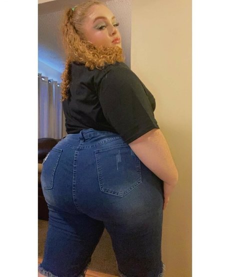 Photo nue de fuite OnlyFans de Allisonbeenmobn