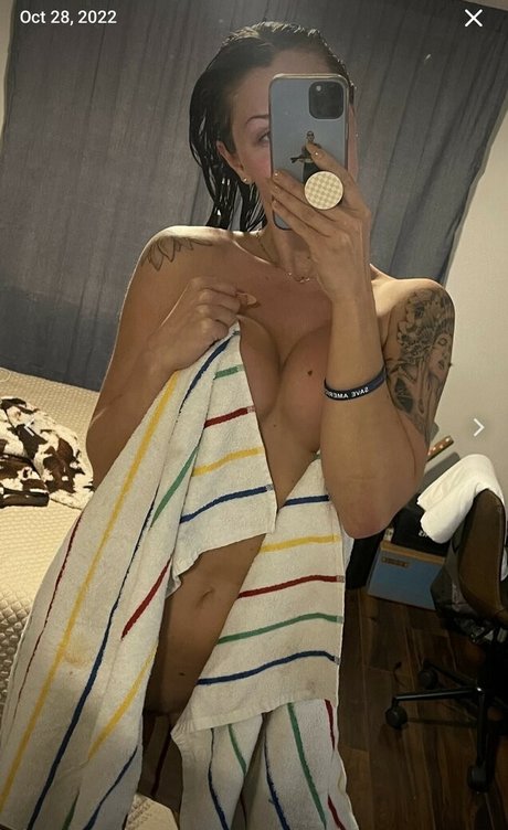 Photo nue de fuite OnlyFans de Rowdy Rubi