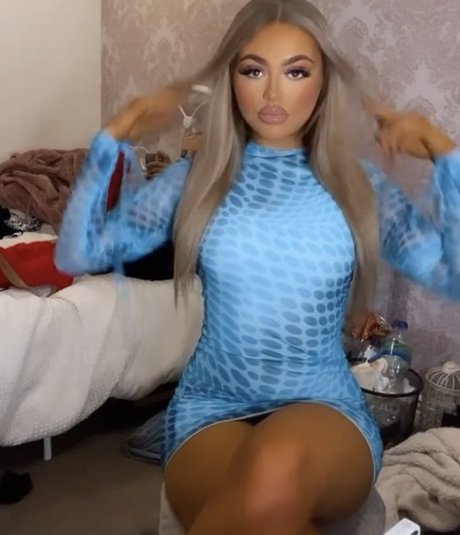 Photo nue de fuite OnlyFans de Cora Leilani