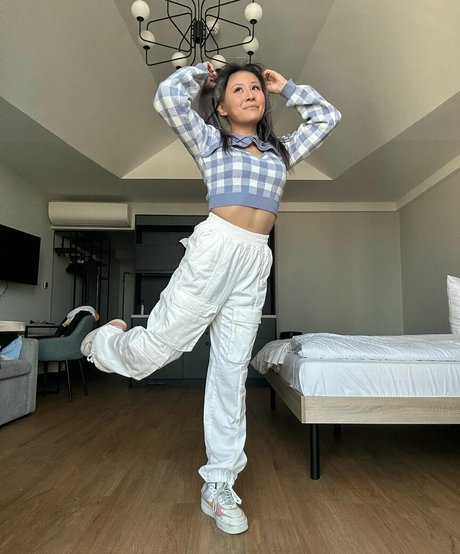 Photo nue de fuite OnlyFans de Yinsu Collins