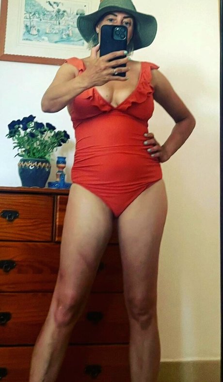 Photo nue de fuite OnlyFans de Sarah Cawood