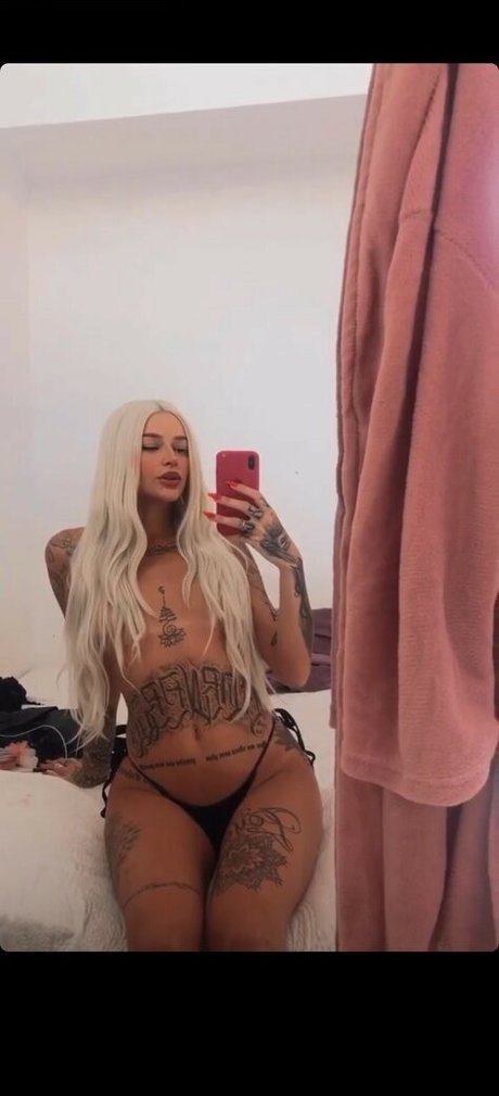 Photo nue de fuite OnlyFans de Bad Barbiee Rj