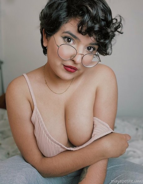 Photo nue de fuite OnlyFans de Mayapetite