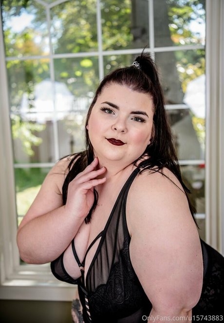 Photo nue de fuite OnlyFans de Maisonfoxqueen
