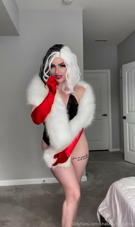 Photo nue de fuite OnlyFans de Shakethatashefree