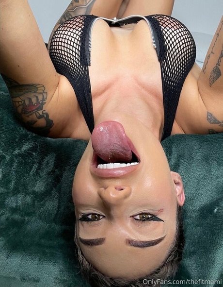 Photo nue de fuite OnlyFans de Fitmamii