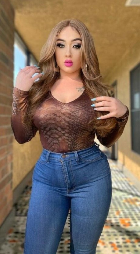 Photo nue de fuite OnlyFans de Roxy Bugatti