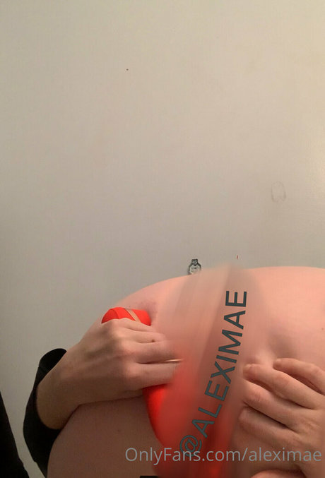 Photo nue de fuite OnlyFans de Aleximae