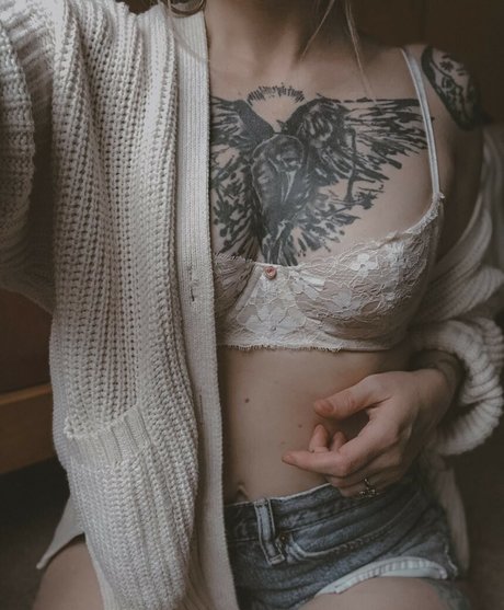 Photo nue de fuite OnlyFans de Edgarallanxhoe