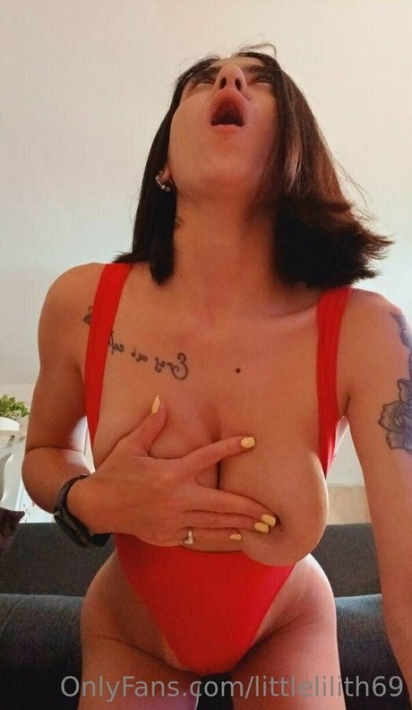 Photo nue de fuite OnlyFans de Littlelilith69