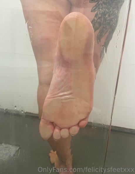 Photo nue de fuite OnlyFans de Felicitysfeetxxx