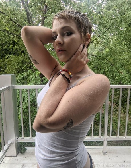 Photo nue de fuite OnlyFans de Ellepix