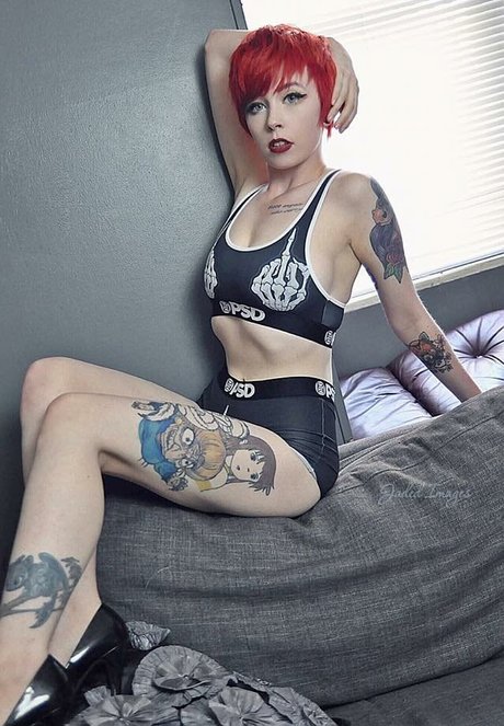 Photo nue de fuite OnlyFans de Emberwolf