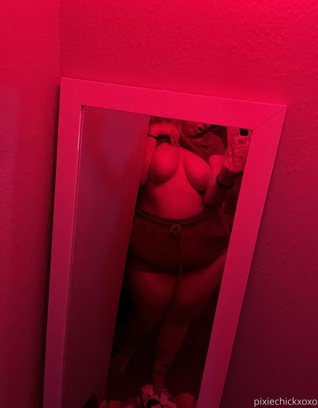 Pixiechickxoxo