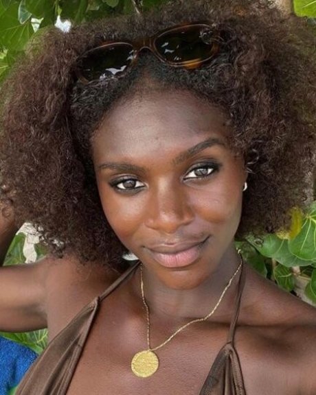Photo nue de fuite OnlyFans de Dina Asher Smith