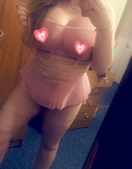 Photo nue de fuite OnlyFans de Lucy May Dawson