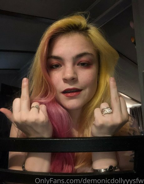 Photo nue de fuite OnlyFans de Demonicdollyyysfw