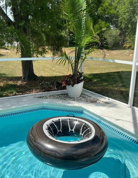 Photo nue de fuite OnlyFans de Inflatebuster