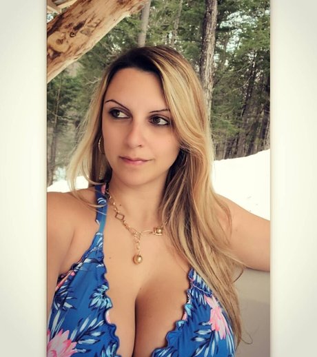 Photo nue de fuite OnlyFans de Eveline Do