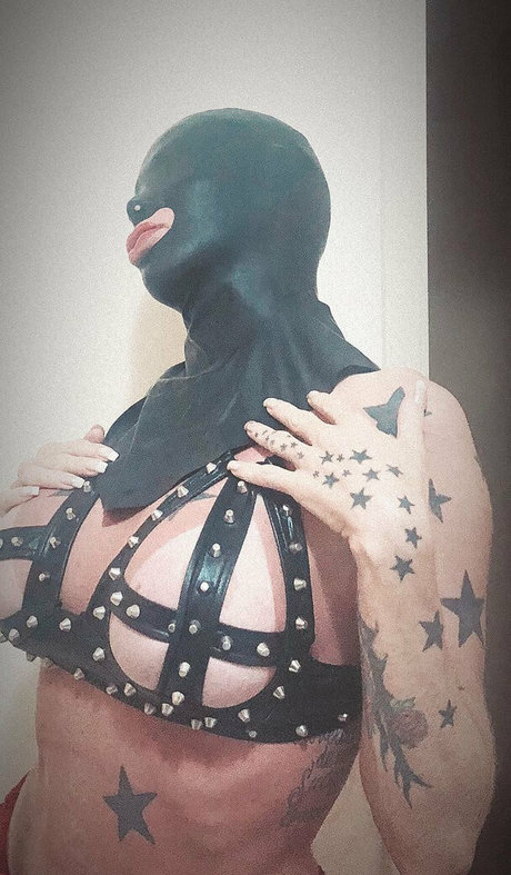 Photo nue de fuite OnlyFans de Fabiolavoguel