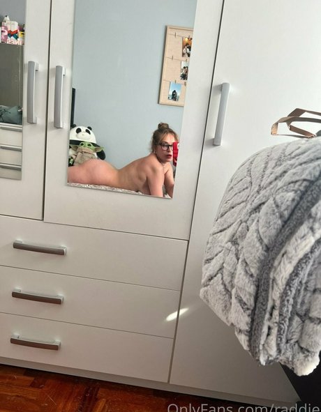 Photo nue de fuite OnlyFans de Raddie Llod