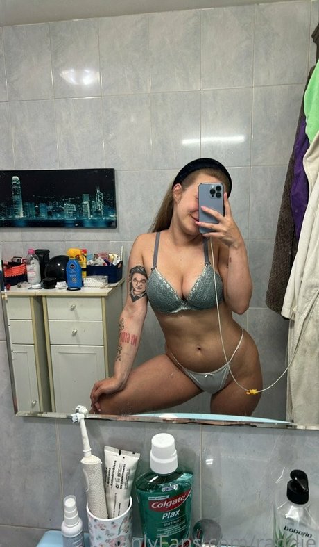 Photo nue de fuite OnlyFans de Raddie Llod